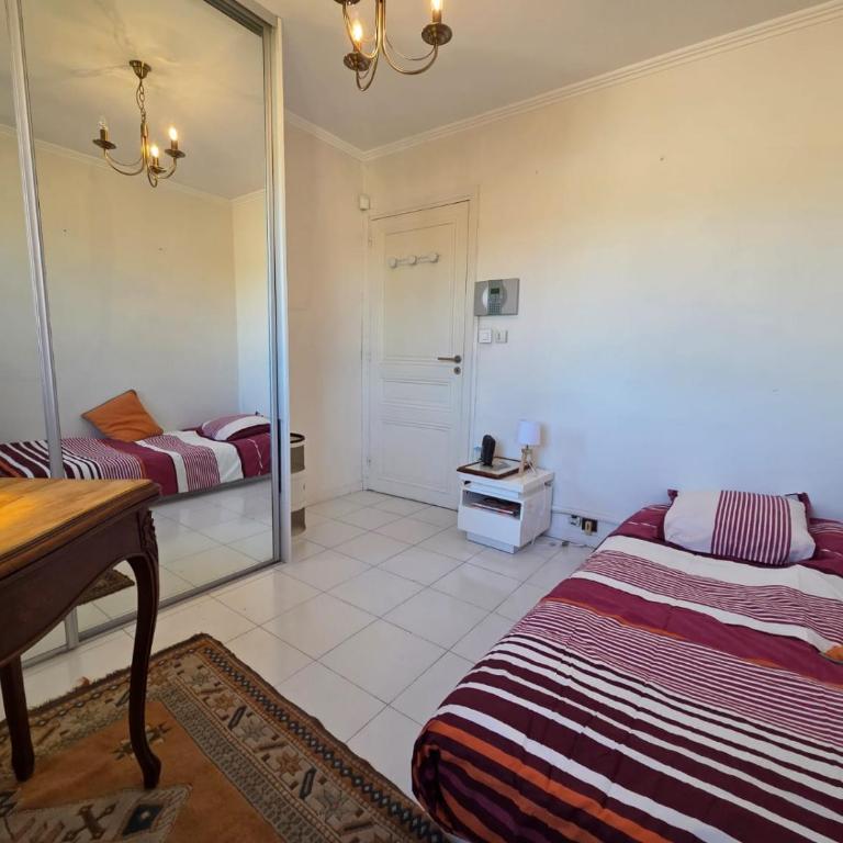 Lumineux penthouse avec parking intra muros - Appartement 1 Chambre - 7