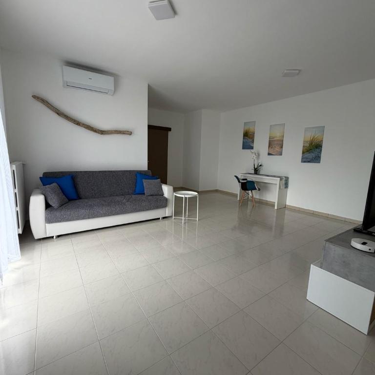 Alma-Re Locazione Turistica - Appartamento con 2 Camere da Letto - 3