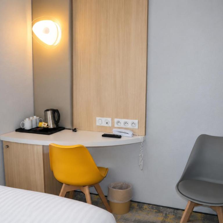 Hôtel Saint Sauveur - Chambre Triple - 6