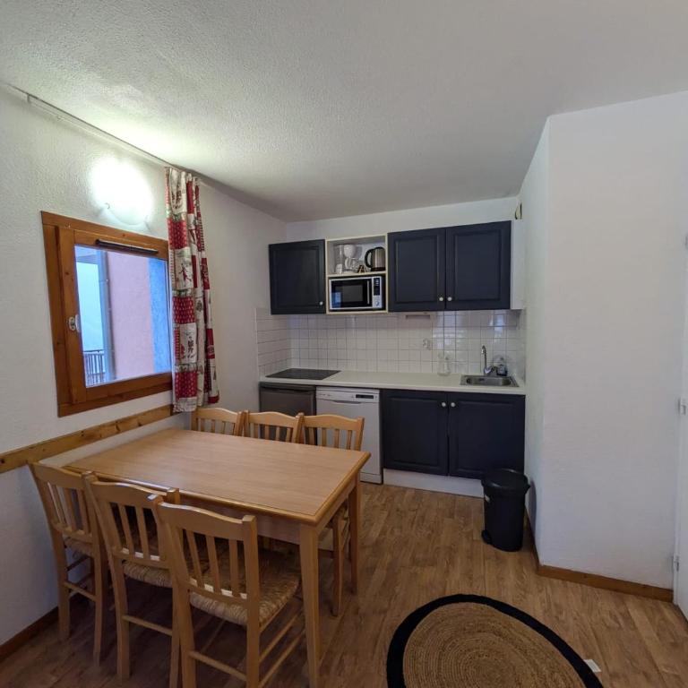 6 personnes - Sur les pistes - 2 salles de bains - Terrasse - Appartement 2 Chambres - 8