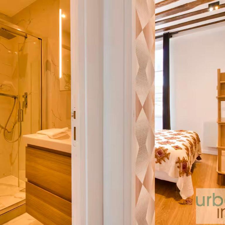 Urban Flat 108 - Stunning 4 BDR Flat in Paris - Appartement - 9