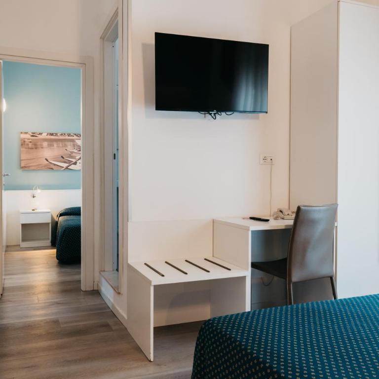 Hotel Marina - Chambre Familiale (2 Adultes et 2 Enfants) - 4