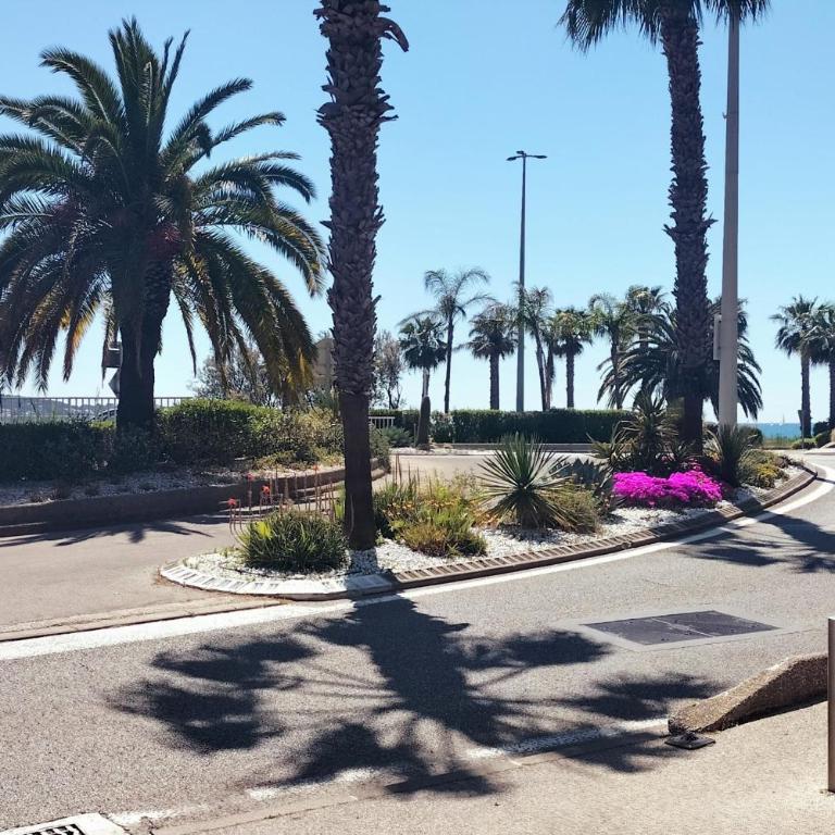 Appartement à 3 min à pied de la plage - Appartement - 10