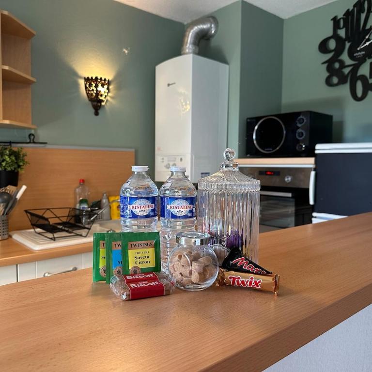 Cosy Garden T2 4p proche odysseum et gares clim wifi jardin - Two-Bedroom Apartment - 14