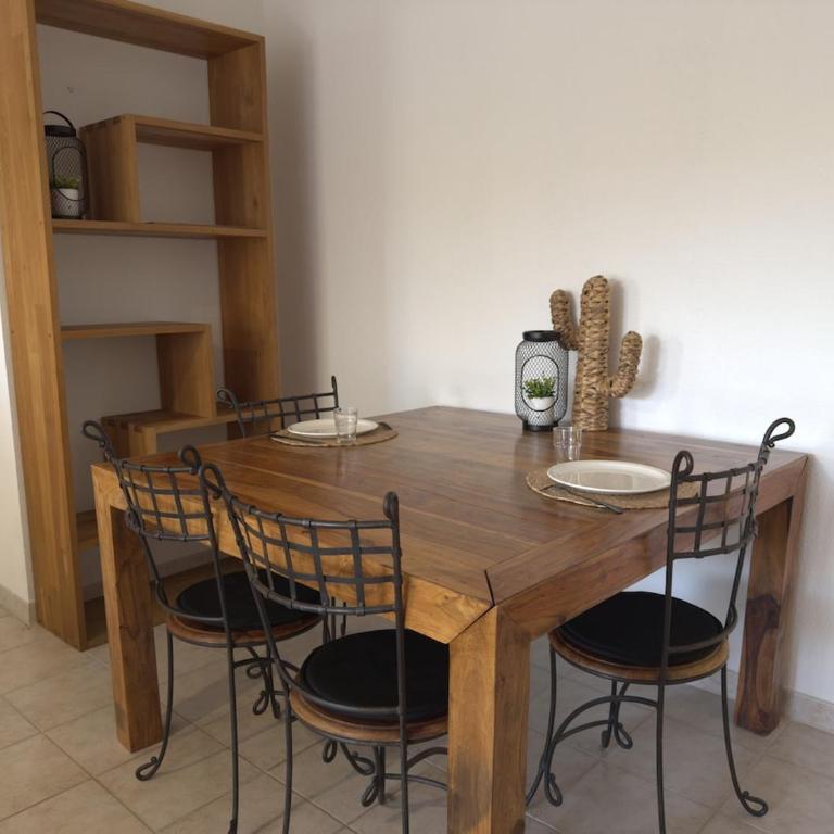 Cosy Garden T2 4p proche odysseum et gares clim wifi jardin - Two-Bedroom Apartment - 16