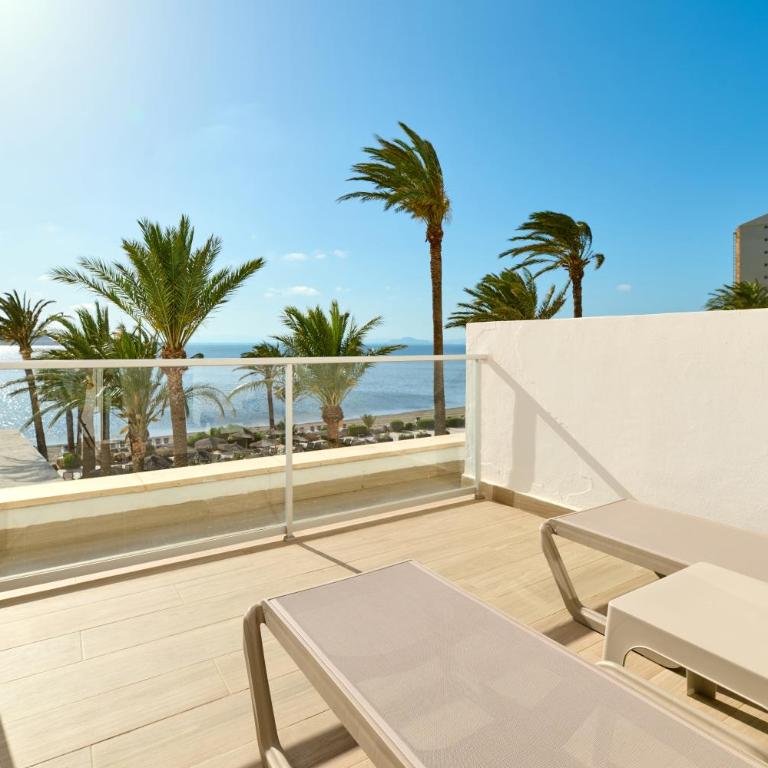 AluaSun Doblemar - Habitación doble superior con vistas al mar Menor y terraza - 2