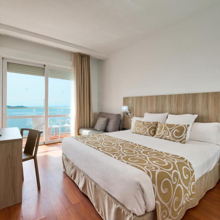 AluaSun Doblemar - Habitación Doble Superior con vistas frontales al mar Menor - 5