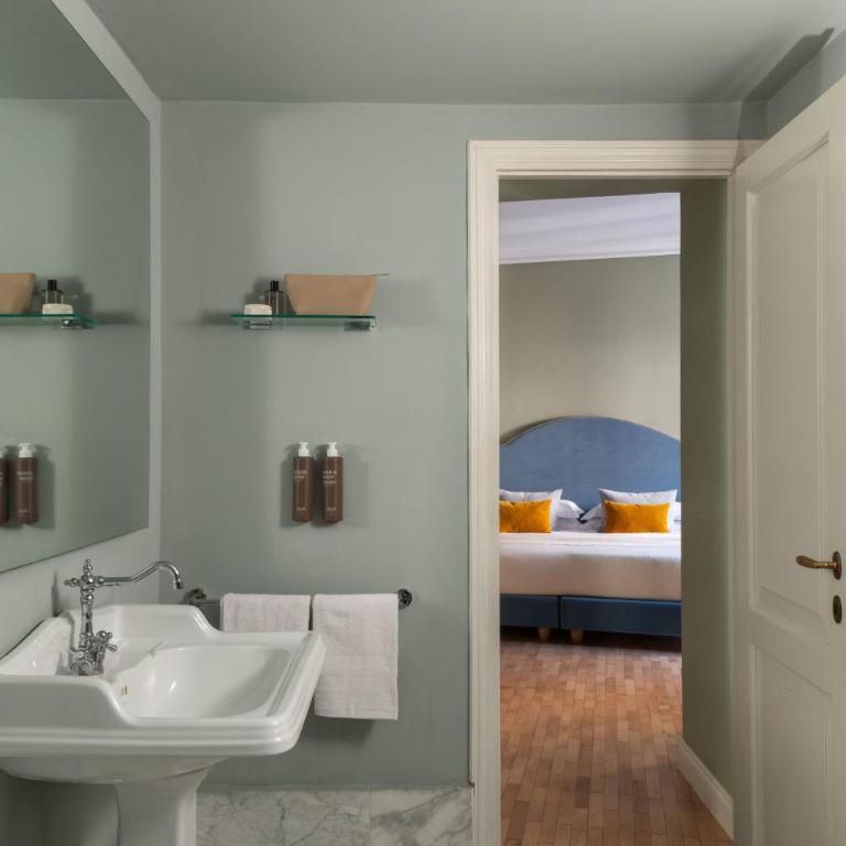 Hotel City Palazzo Dei Cardinali - Suite Junior - 8