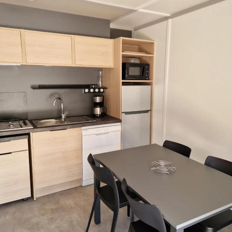 Camping 4 étoiles - Piscine - ccbga0g - Chalet - 26