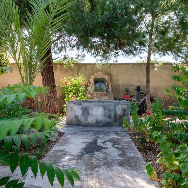 Claudia Bay Villa - Three-Bedroom House - 25