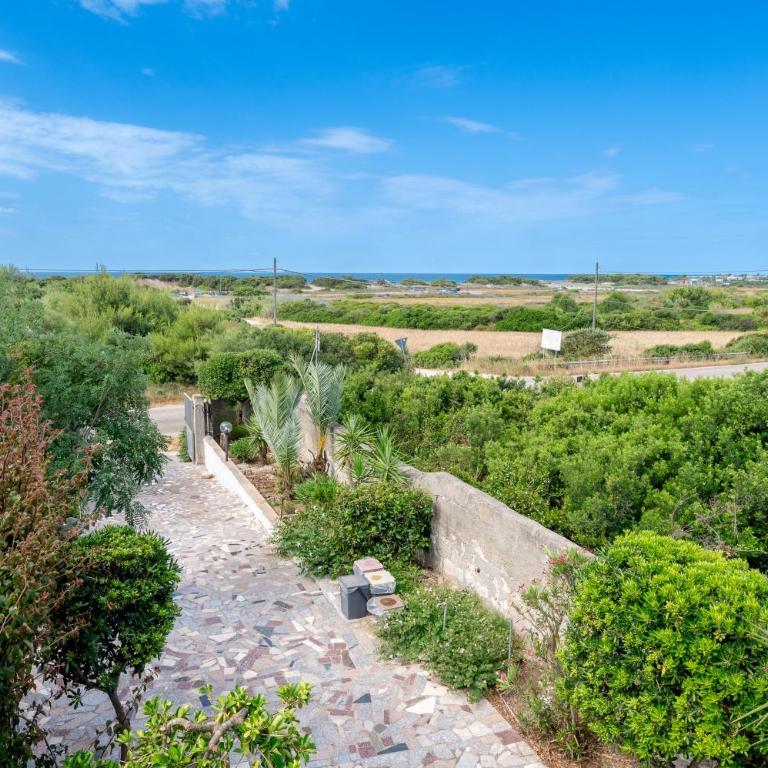 Claudia Bay Villa - Three-Bedroom House - 29