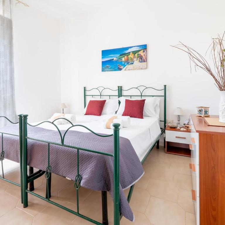 Claudia Bay Villa - Three-Bedroom House - 10