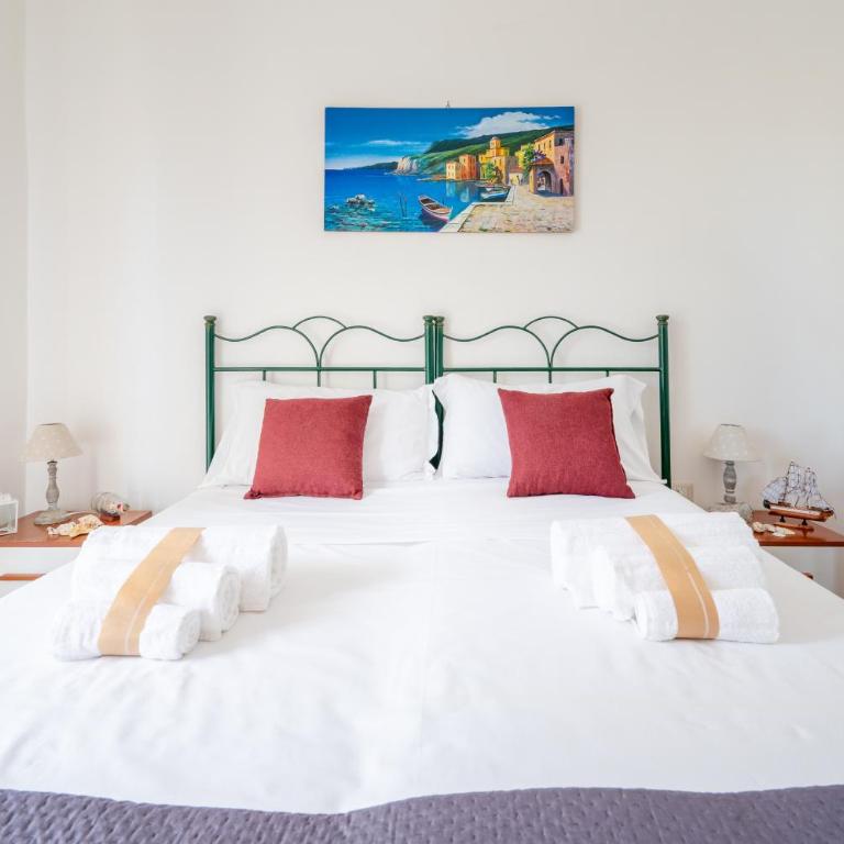 Claudia Bay Villa - Three-Bedroom House - 12