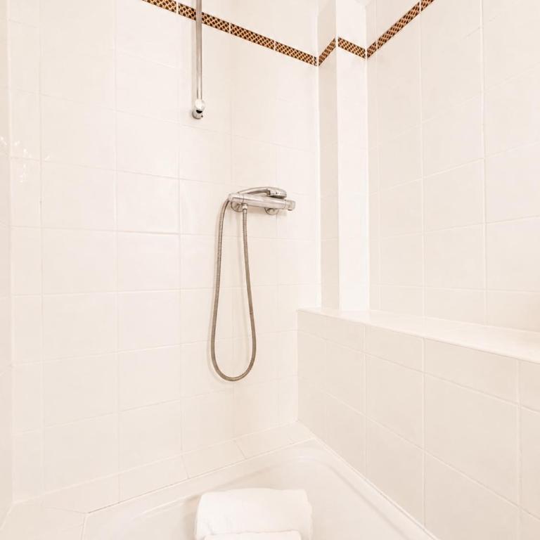Saint-Germain-des-Pres- Deluxe duplex for 5 - Apartment - 33