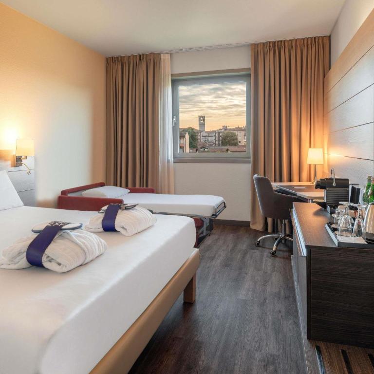 Novotel Brescia 2 - Camera Matrimoniale Executive con Divano-Letto - 3