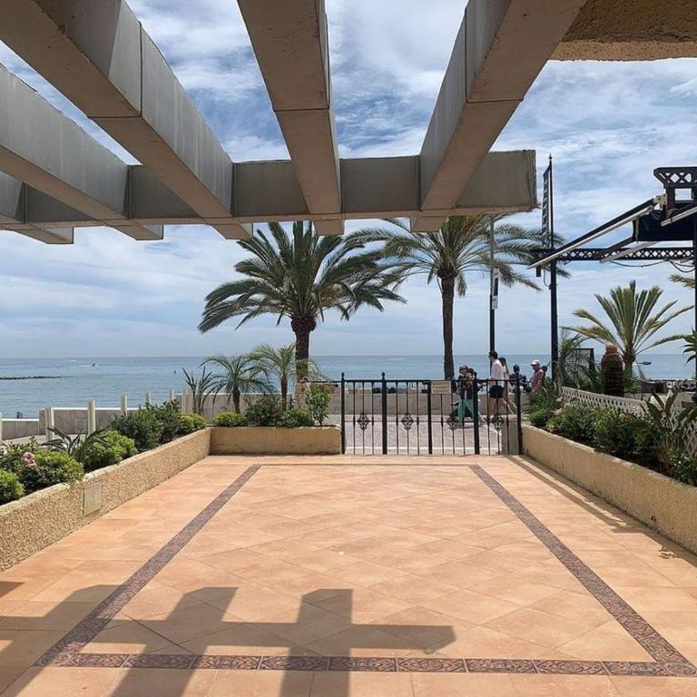 Apartamento con 2BDR y Vista al mar - Appartement 2 Chambres avec Balcon et Vue sur la Mer - 19