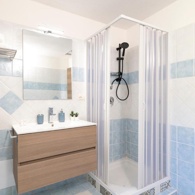 House with Garden Near the Beach and AC - Casa con 2 Camere da Letto - 11
