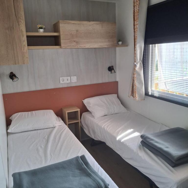 Mobilhome - 8 pers - 100m des plages - Bungalow - 9