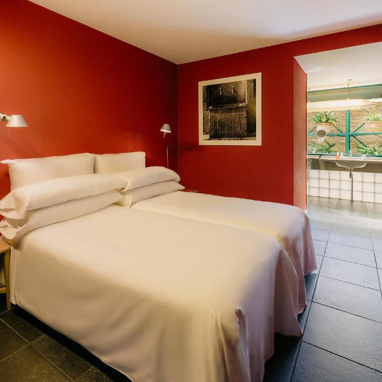 Casa Camper Barcelona - Habitación con cama extragrande y vistas al jardín - 4