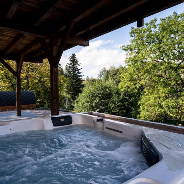 Chalet LAC - 8 Pers - Jacuzzi - Sauna - pétanque - Chalet - 2