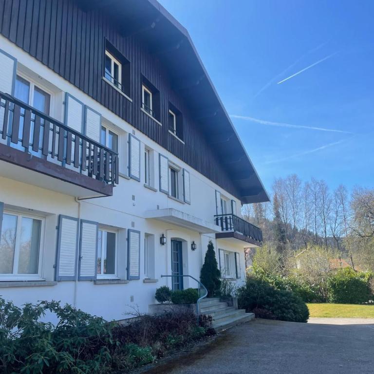 "Le Charme d'Antan" - 5 pers- 75m - 100m du lac - Appartement - 1
