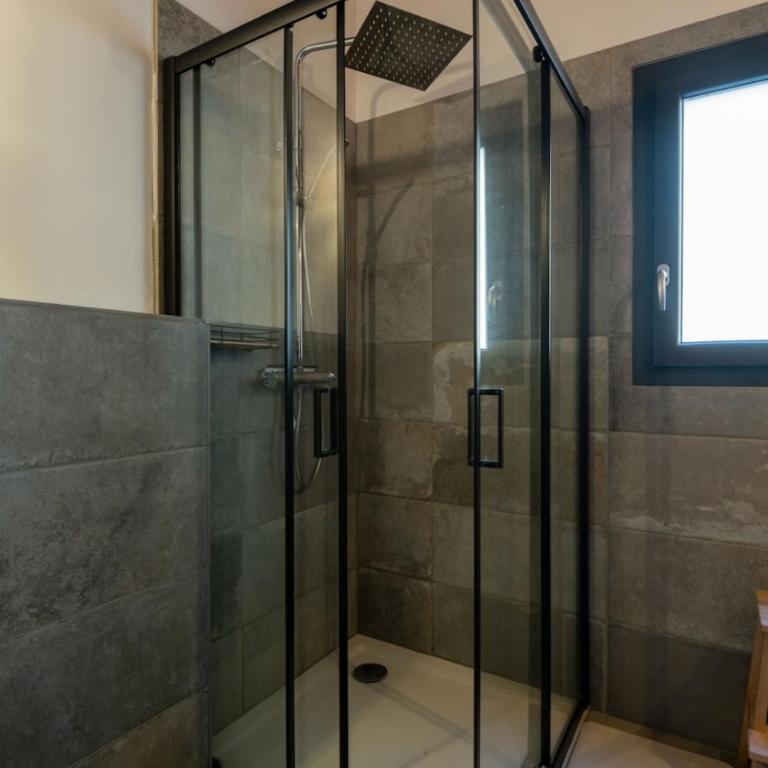 Chalet Les Ecureuils - 12 pers - Spa - Piscine - Chalet - 30