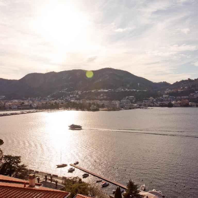 Executive Penthouse Como Condo sleeps 5 by Italian Apartments - Appartamento Attico - 52