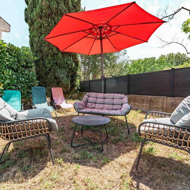 Air-conditioned house with pool sleeps 6 - Maison de Vacances - 4