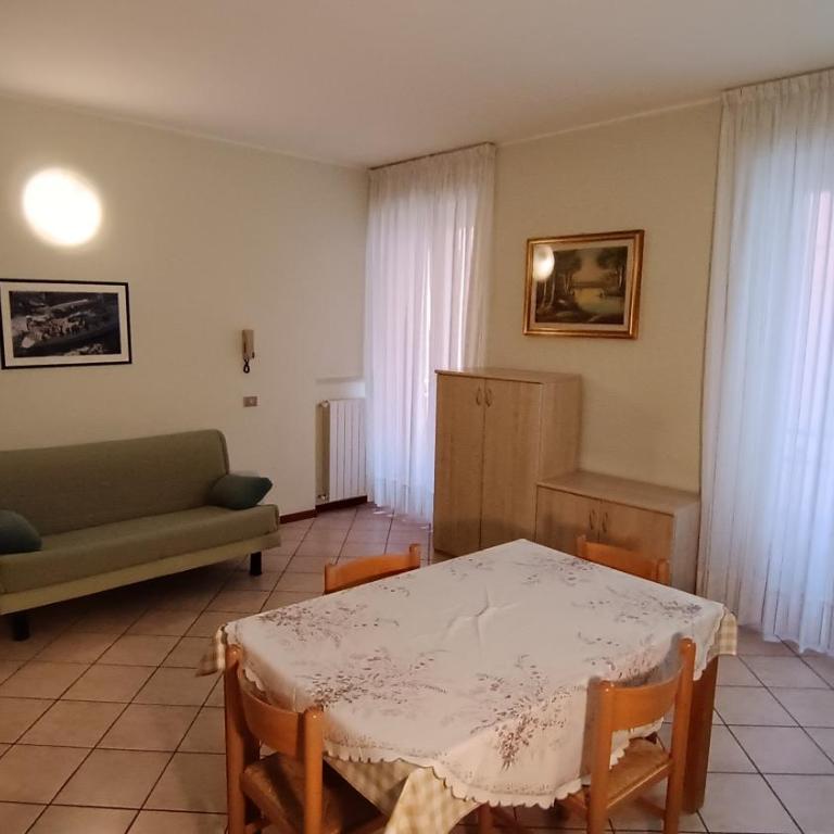 Casa Vacanze Touring - Appartamento con Balcone - 9