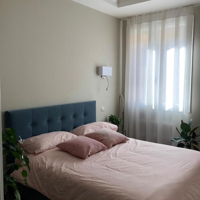 Modern apartment near Piazzale Michelangelo and Arno River - Two-Bedroom Apartment - 1