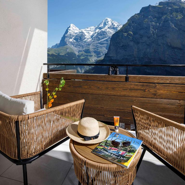 Eiger Mürren Swiss Quality Hotel - Unique Suite with 3 Bedrooms and Eiger mountain view - 1