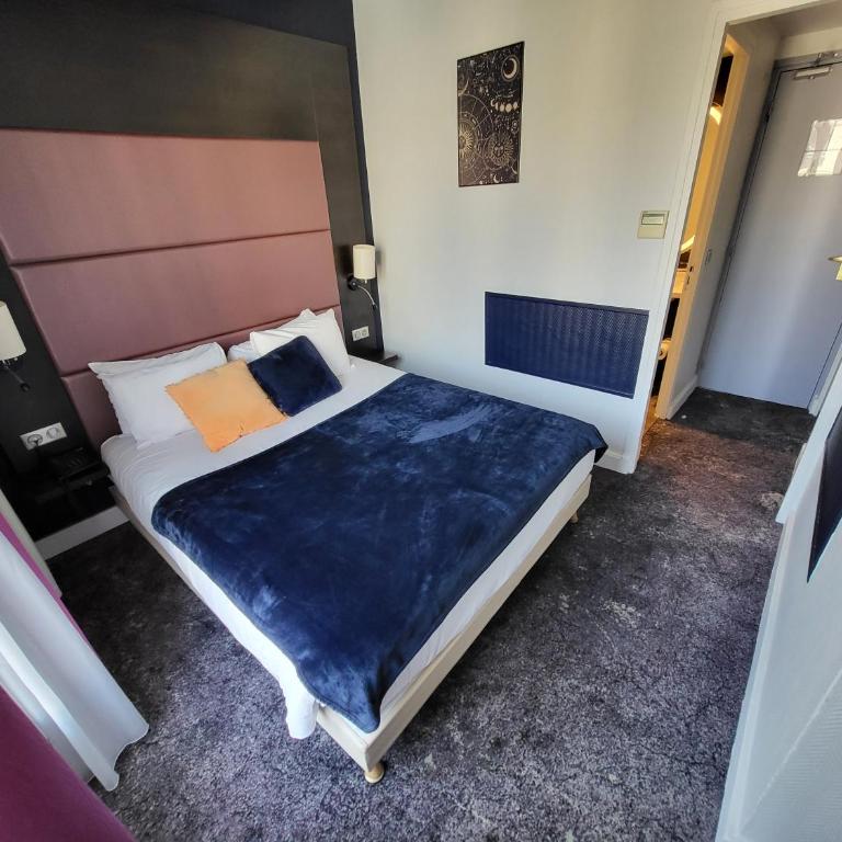 Accueil Hôtel Paris Pigalle Montmartre - Hôtel rénové - Chambre Double Standard - 33