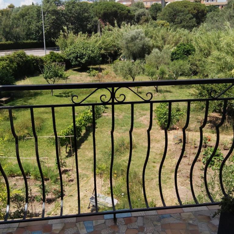 Appartement indépendant dans villa, entre Fréjus et St Raphaël - Apartment with View and Balcony - 2