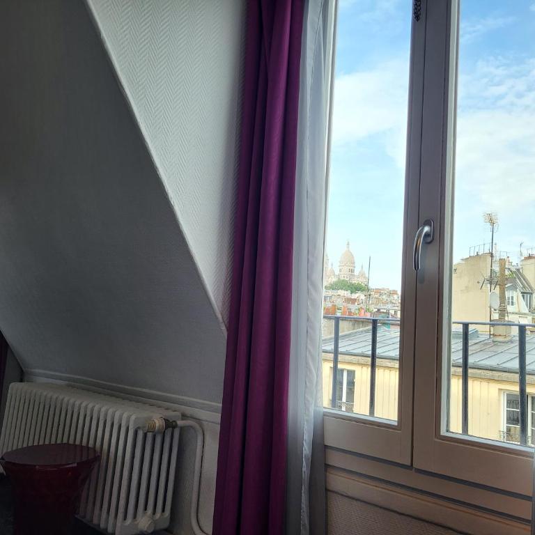 Accueil Hôtel Paris Pigalle Montmartre - Hôtel rénové - Chambre Familiale Standard - 16