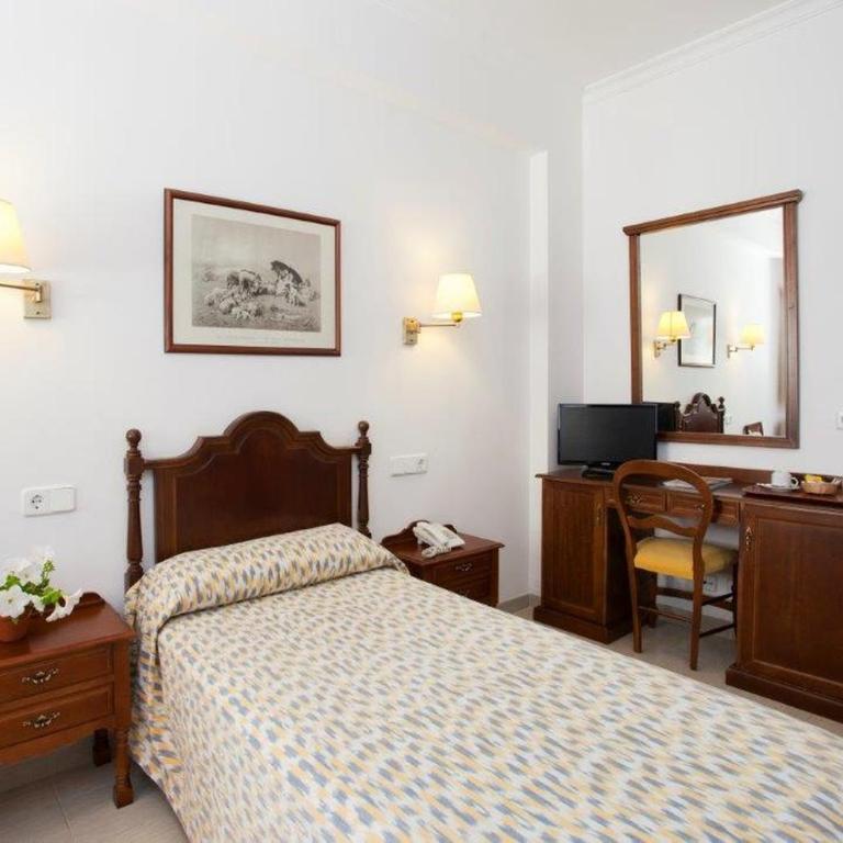 Hotel Sis Pins - Habitación Individual - 4