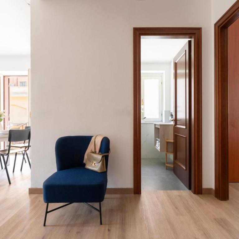 Domus Fornaci - Appartamento Superior con Balcone - 11
