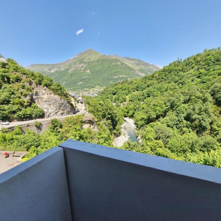 Studio avec balcon proche ski et thermes - Appartement 2 Chambres - 8