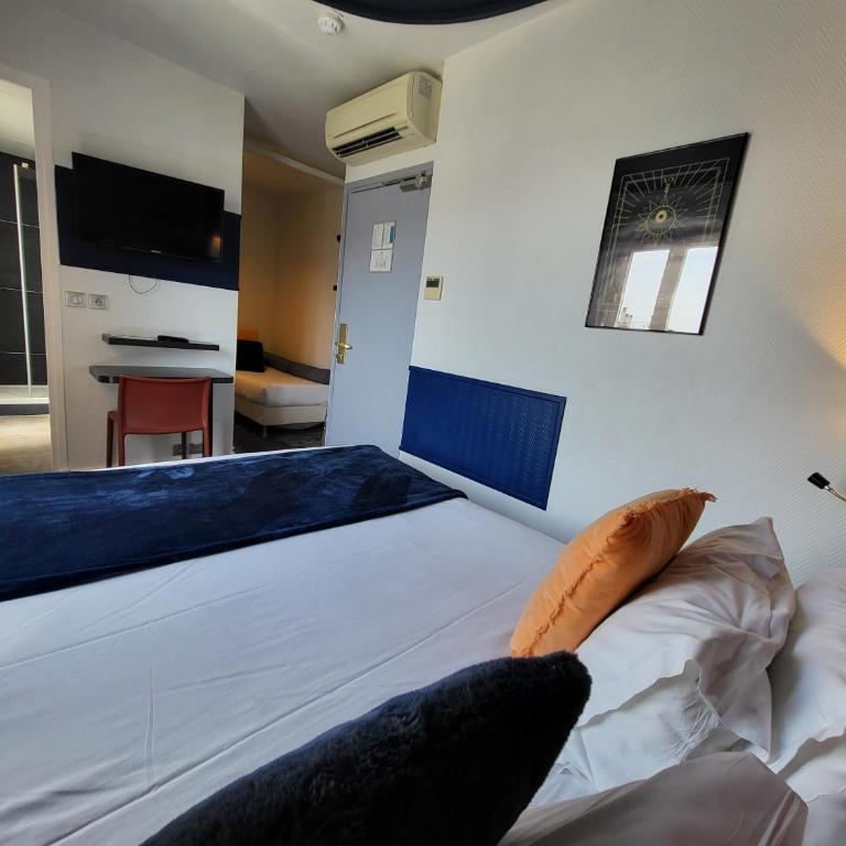 Accueil Hôtel Paris Pigalle Montmartre - Hôtel rénové - Chambre Double Deluxe - 1
