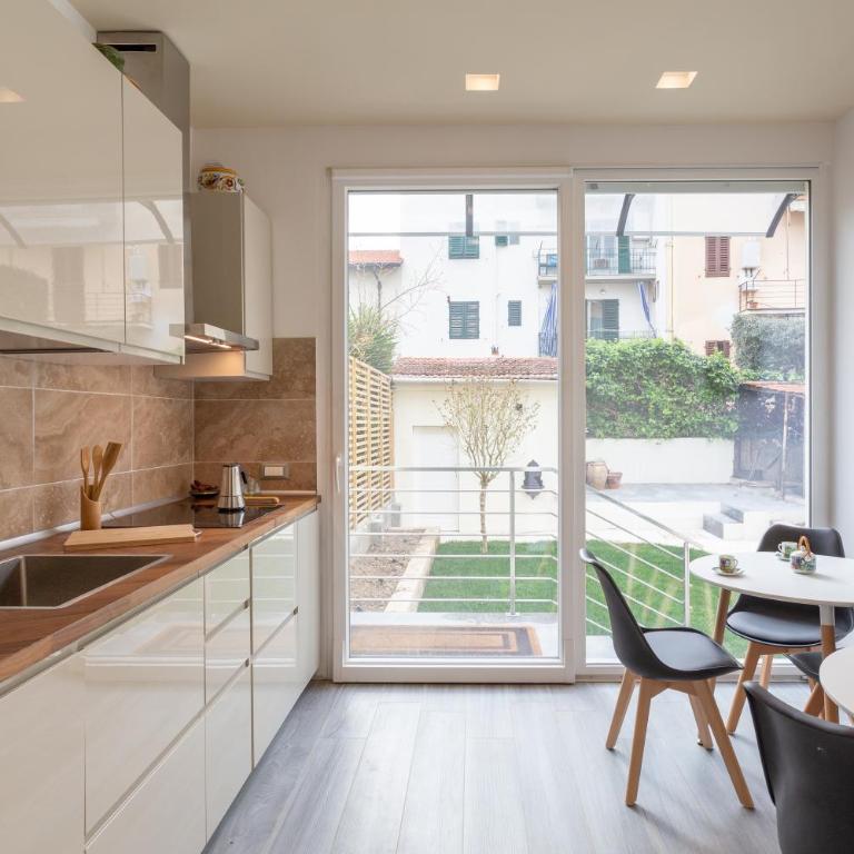 Via Mazzei, 21 - Firenze - Triple Room with Private Bathroom - 4