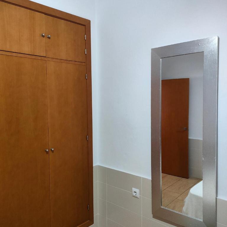 El Rincón &e Violeta - Three-Bedroom Apartment - 24