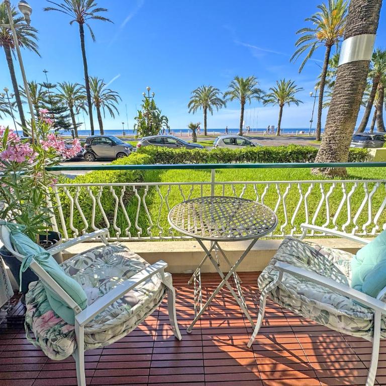 Rare Seafront Garden Apartment on Promenade - Appartement - Vue sur Mer - 1