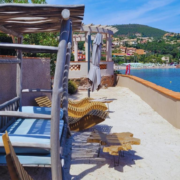 Villa de prestige en bord de mer dans la baie de Cannes - Villa - Côté Plage - 31