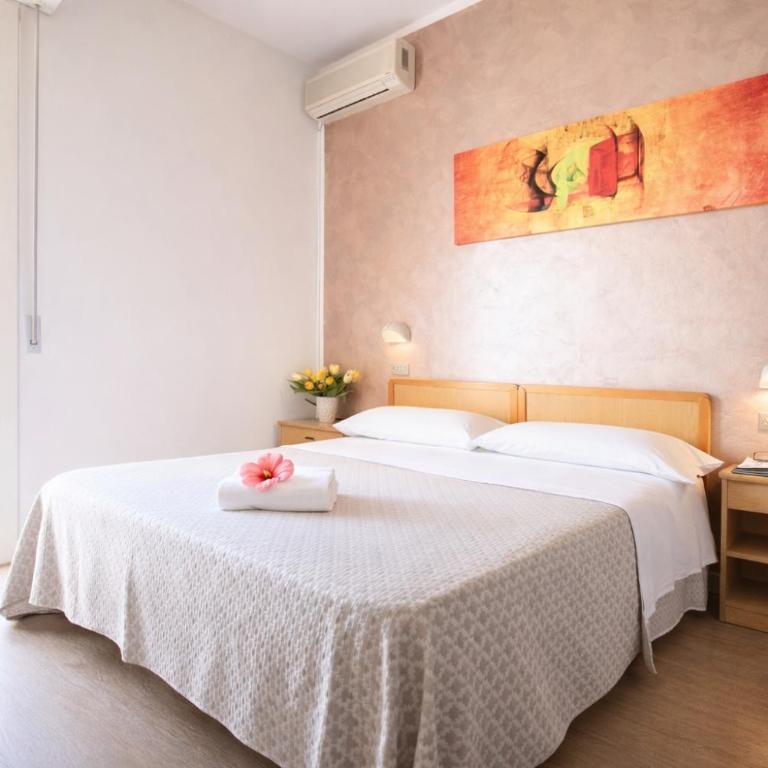 Hotel Villa Gioiosa - Beach & Bistrot - Dreibettzimmer - 2