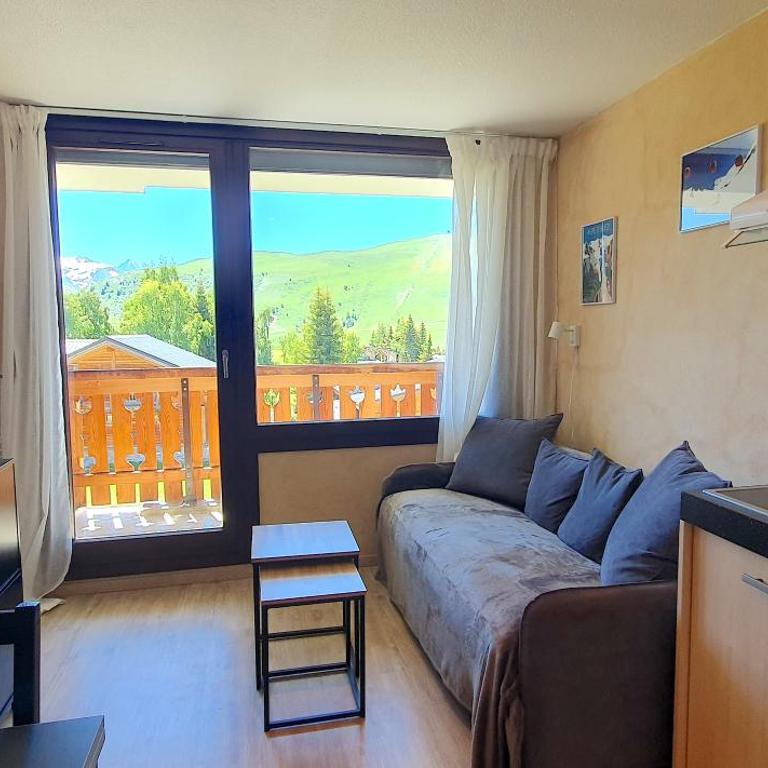 Agréable T1 rénové jolie vue sud - Pied des pistes - Studio avec Balcon - 26