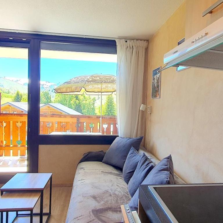 Agréable T1 rénové jolie vue sud - Pied des pistes - Studio avec Balcon - 28