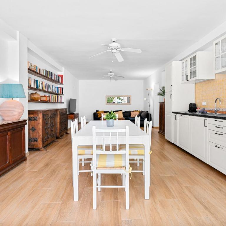 27 - Villa 2 etages avec ascensseur a Nueva Andalucia Marbella - Villa avec Piscine Privée - 38