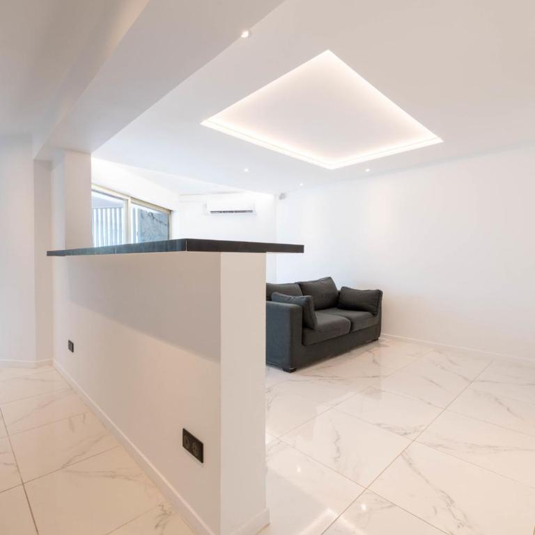 1-Bd Apartment with Terrace - Mere Steps from the Beach - Apartment - 18