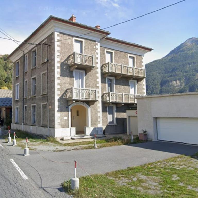 4-Guest Apt near Vauban Citadel - Apartment - 10