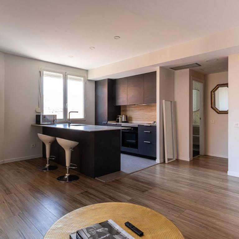 23 DOWN TOWN IN METRO IN 5 Station straigh WIFI AC - Appartement 1 Chambre Deluxe - 1