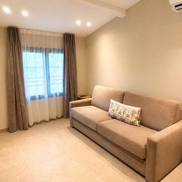Les Capucines Saint Tropez - Chambre Familiale - 3 à 4 Personnes - 2